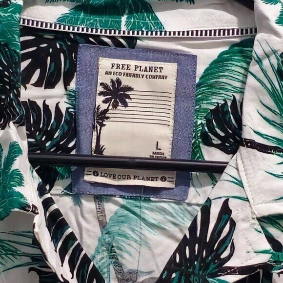 NWT Free Planet Eco Palm Leaf Tropical Short Sleeve Hawaiian Shirt - Picture 2 of 15
